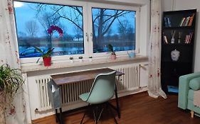 Gemuetliche Zwei-Zimmer-Wohnung Am Regnitzufer